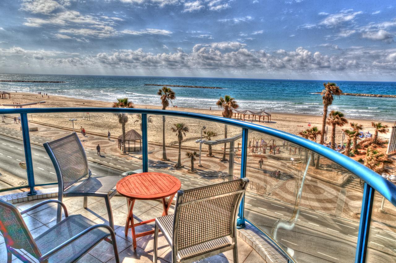 M Sea Suites - By The Beach Tel Aviv Exterior photo